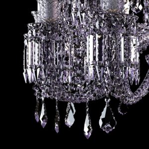 Totally crystal exclusive chandelier, great classic style, detail of crystal